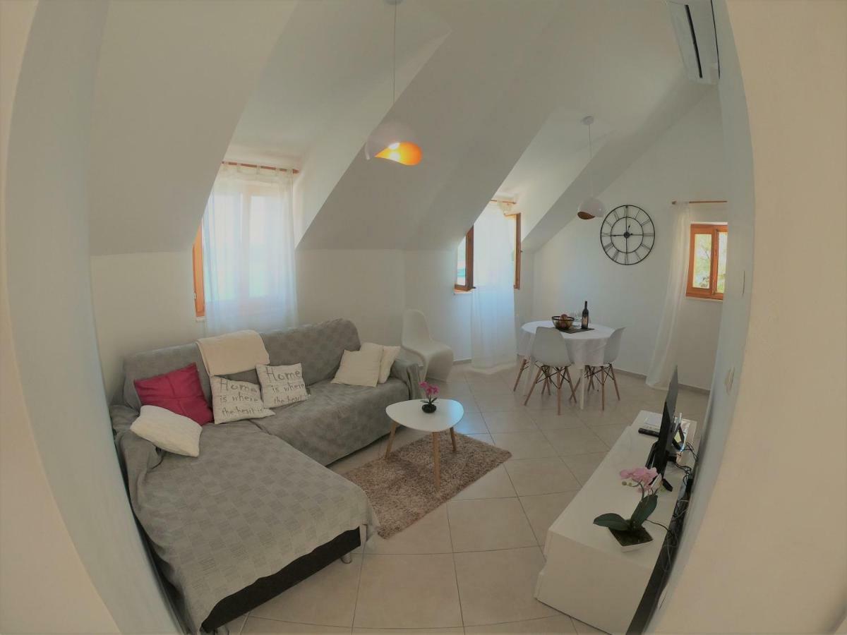 Apartment Vesna Primošten Extérieur photo